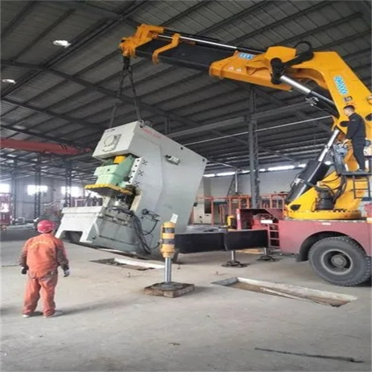 铅山县80吨折臂吊车出租附近电话