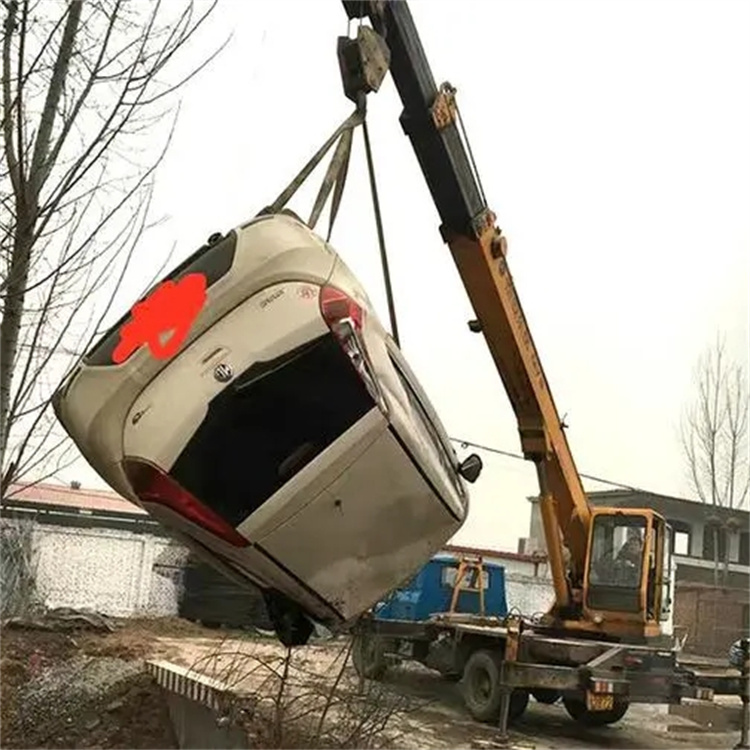 铅山县随时待命，吊车24小时道路救援服务全解析